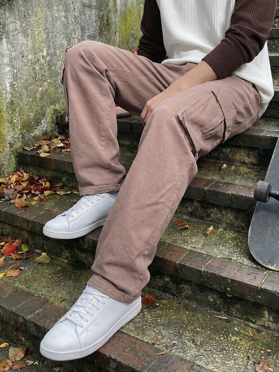 The Roadster Life Co. Men Pure Cotton Cargo-Style Relaxed Fit Jeans - view 1