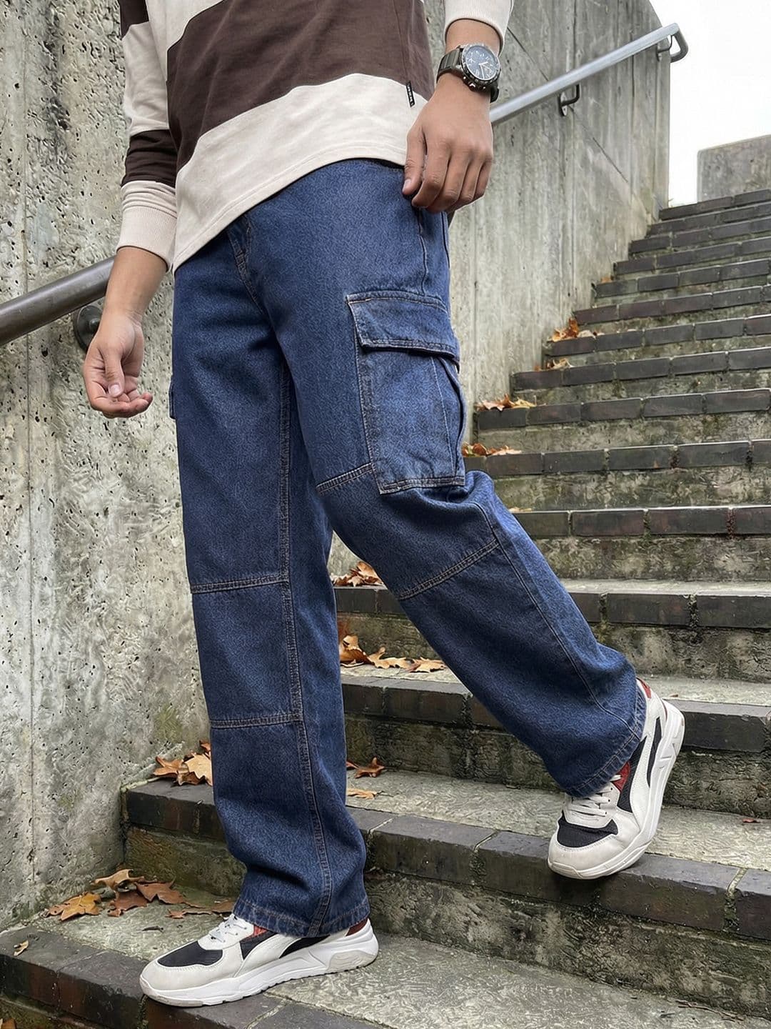 The Roadster Lifestyle Co. Men Straight Fit Light Fade Cargo Style Jeans - view 1
