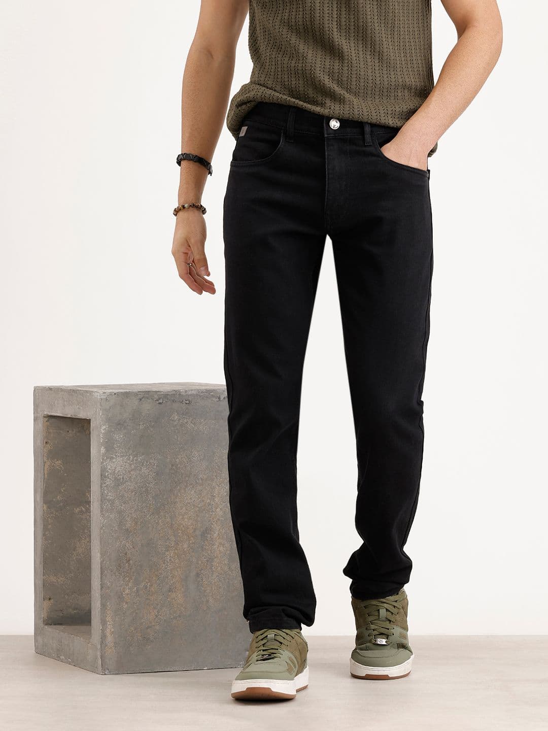 WROGN Men Skinny Fit Mid Rise Light Fade Stretchable Jeans