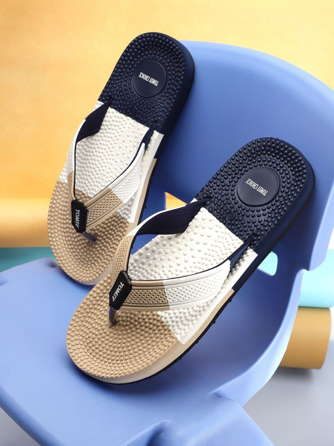 TOMSY CHOICE Men Colourblocked Thong Flip-Flops - view 1