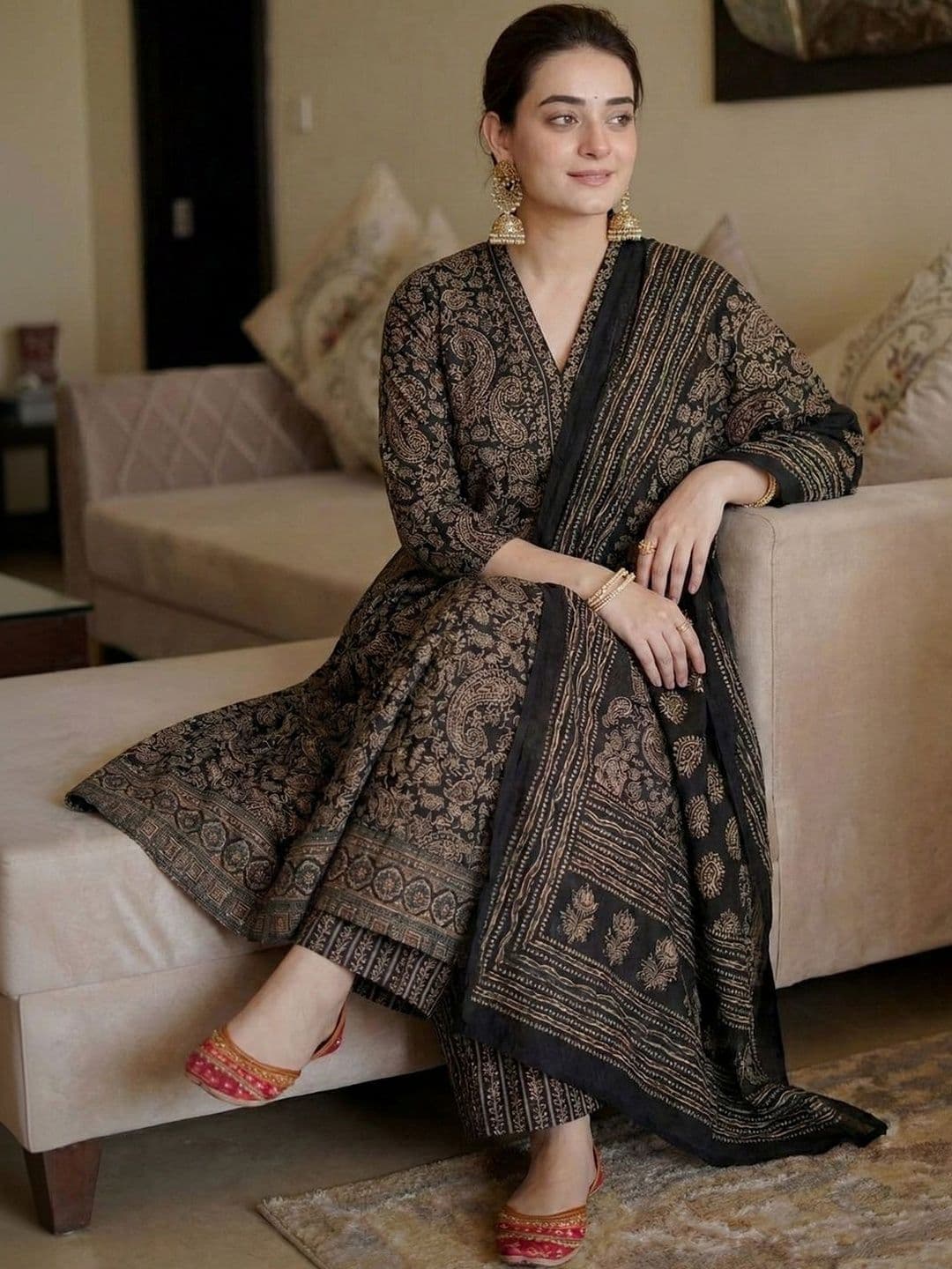 Aaghnya Women Ethnic Motifs Printed Regular Kurta with Trousers & With Dupatta - view 1