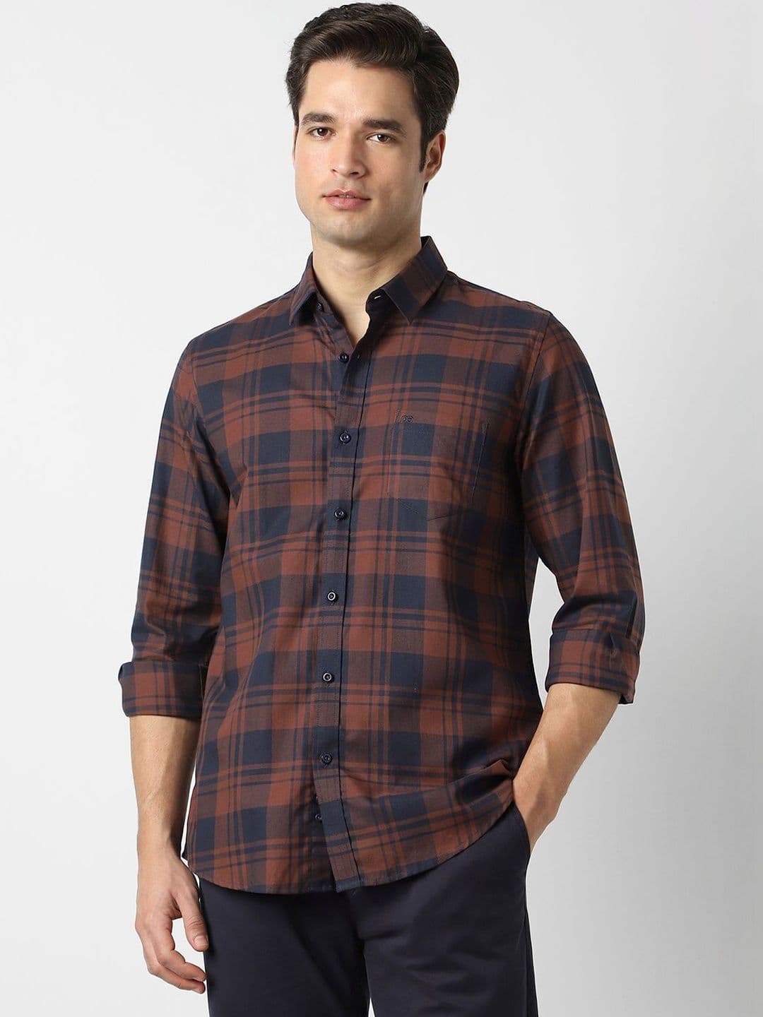 Peter England Casuals Men Slim Fit Tartan Checks Checked Casual Shirt - view 1