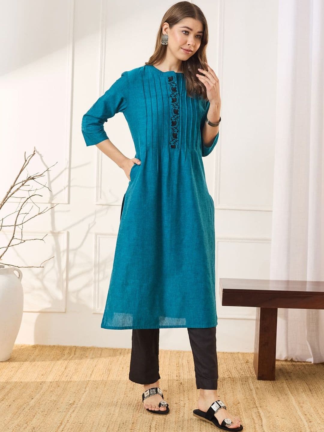 Anouk Women Embroidered Regular Sleeves Kurta - view 1