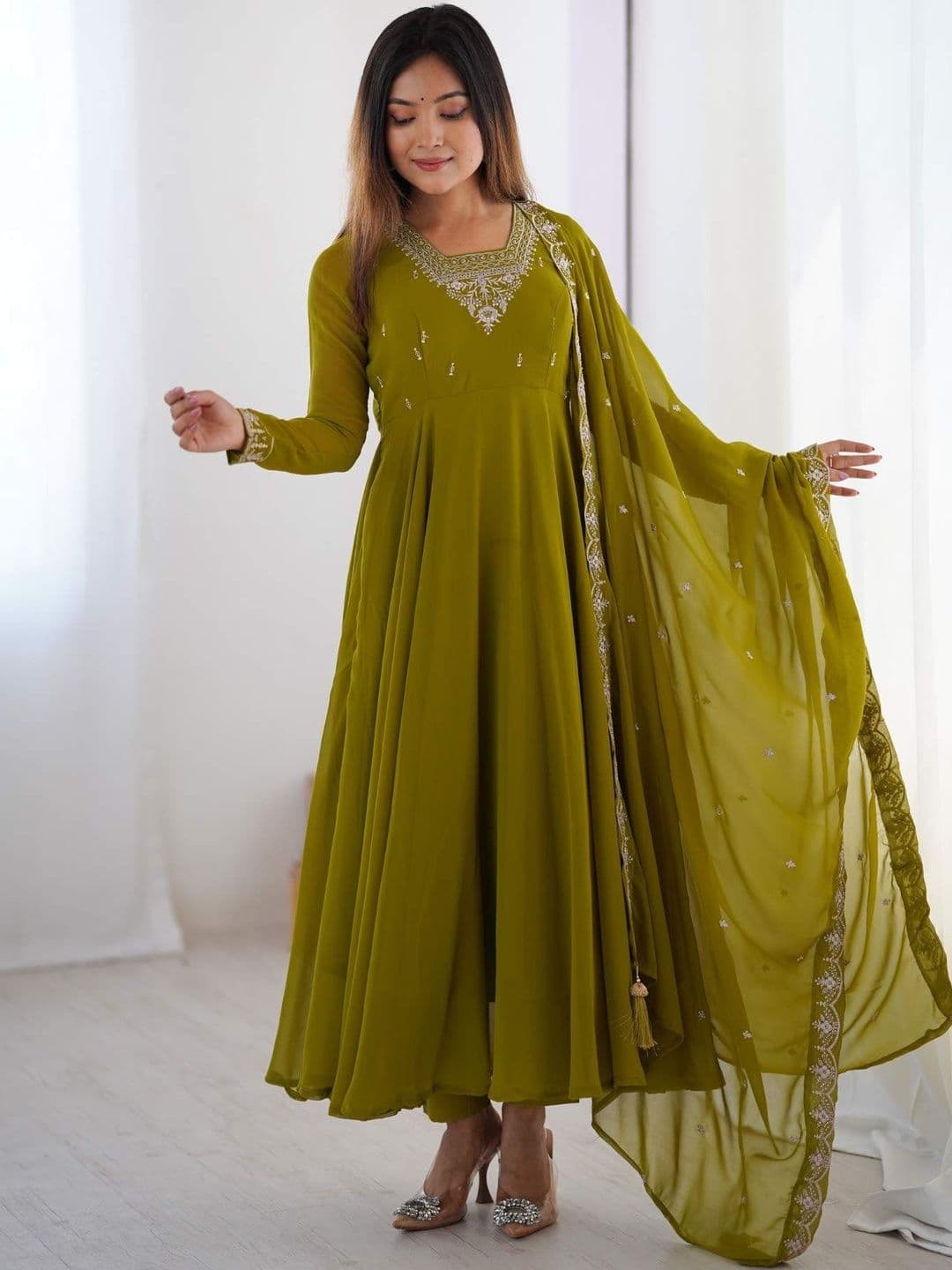 VEXORANTY Women Ethnic Motifs Embroidered Empire Thread Work Kurta with Trousers & With Dupatta - view 1