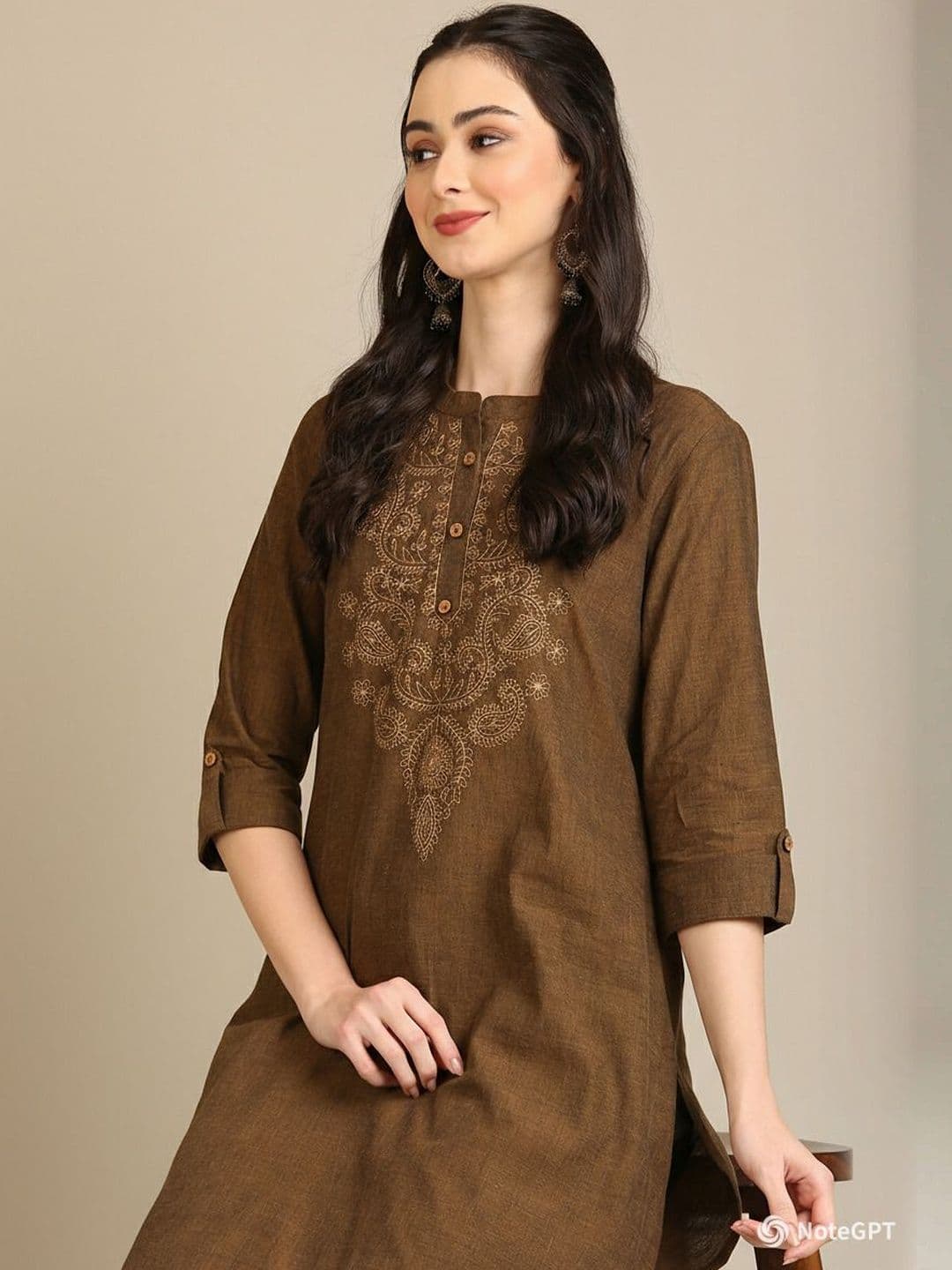 Anouk Women Embroidered Regular Sleeves Thread Work Kurta - view 1