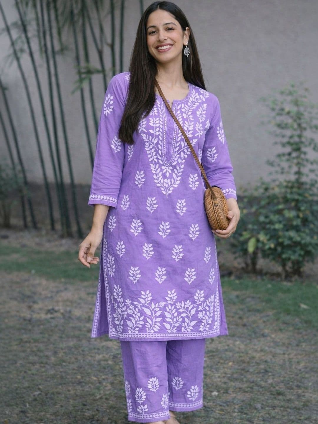 ELIINDRA Women Ethnic Motifs Embroidered Regular Chikankari Kurta with Palazzos - view 1