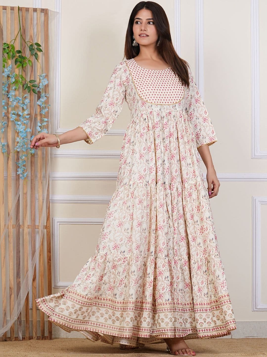 Navkriti Jaipur Floral Printed Tiered Anarkali Kurti - view 1