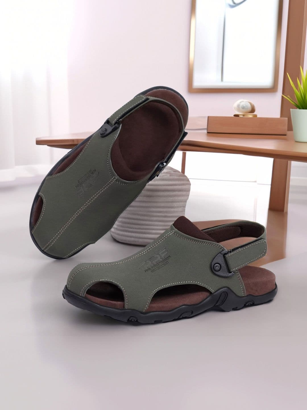 ROYAL CRUZZ Men Comfort Sandals - view 1