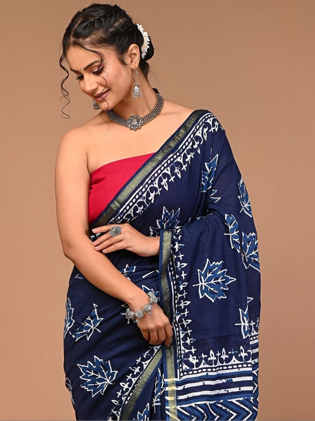 HERE&NOW Floral Pure Cotton Handloom Ikat Saree - view 1