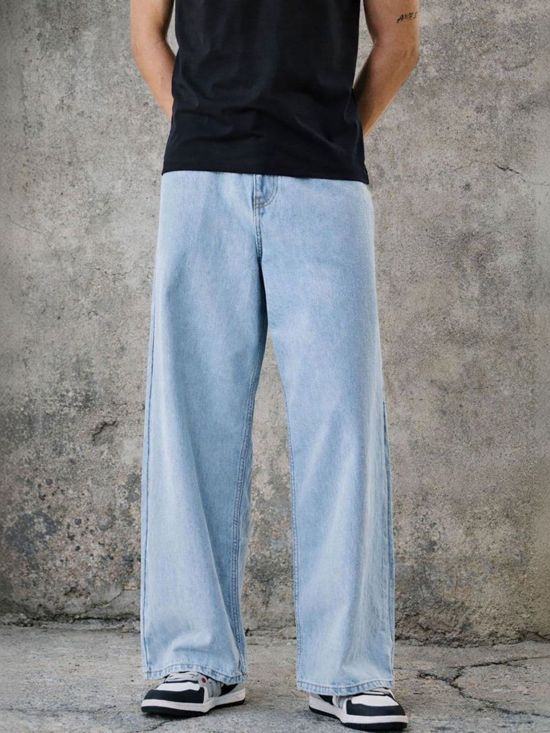 Podge Men Relaxed Fit Mid-Rise Light Fade Stretchable Jeans - view 1