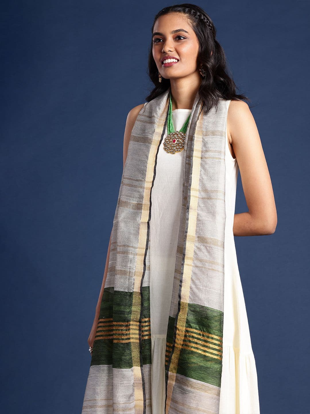 Taavi Woven Design Tasselled Dupatta - view 1