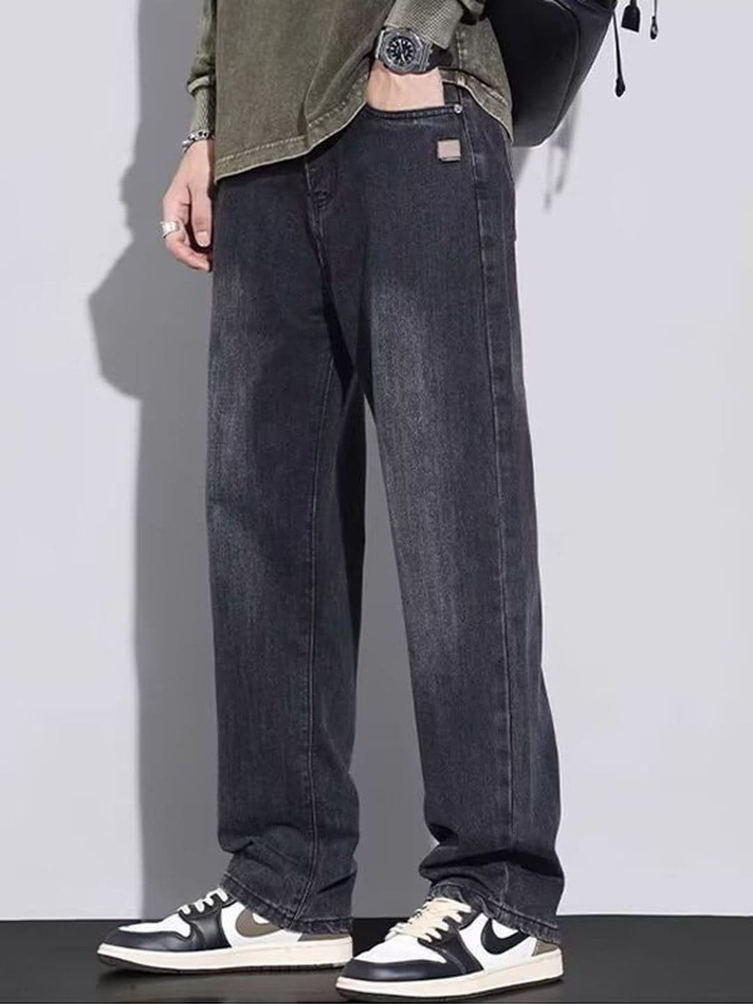 Suo Men Regular Fit Mid-Rise Light Fade Jeans - view 1