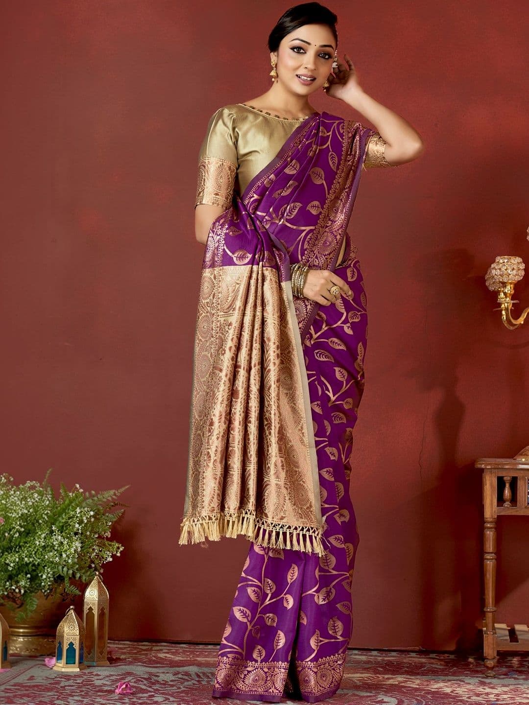 SZN Woven Design Zari Silk Blend Heavy Work Banarasi Saree - view 1