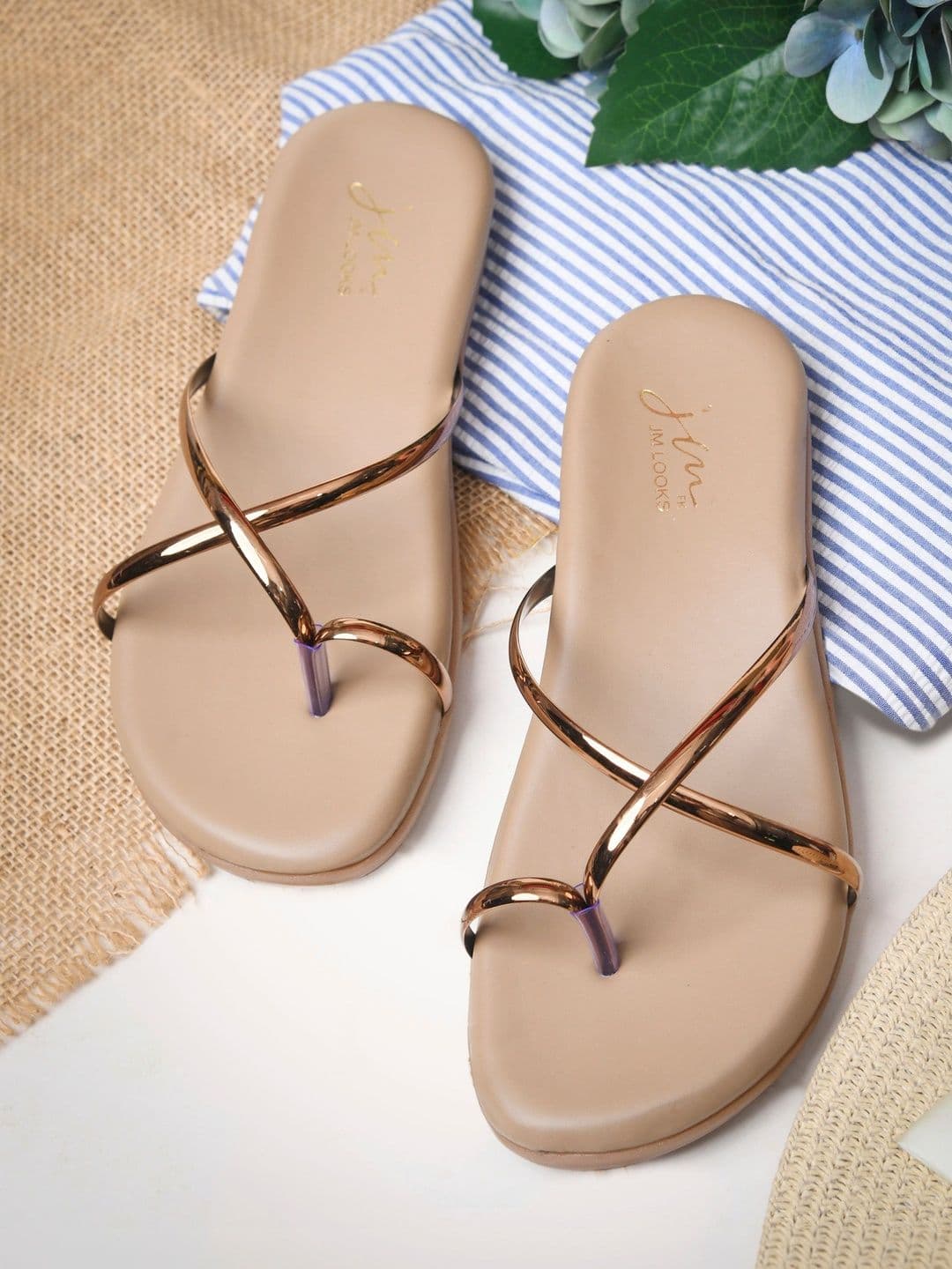 JM Looks Women Ethnic One Toe Flats - view 1