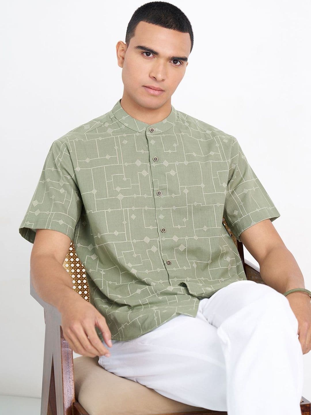 indus route by Pantaloons Men Printed Thread Work Kurta - view 1