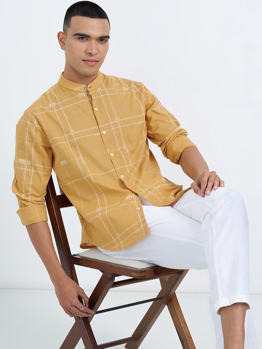 indus route by Pantaloons Men Printed Thread Work Kurta - view 1