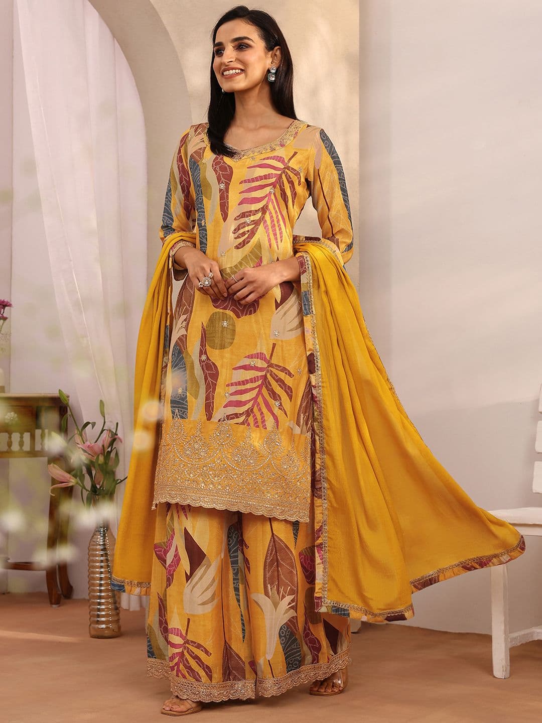 Libas Women Ethnic Motifs Printed Regular Thread Work Kurta with Palazzos & With Dupatta - view 1