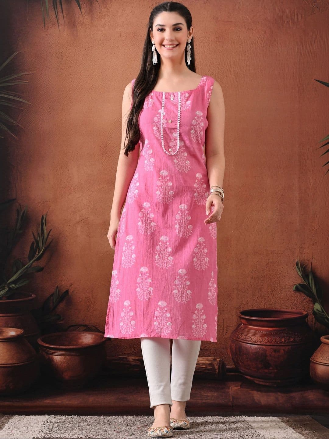 Anouk Mirage Women Floral Printed Gotta Patti Kurta - view 1