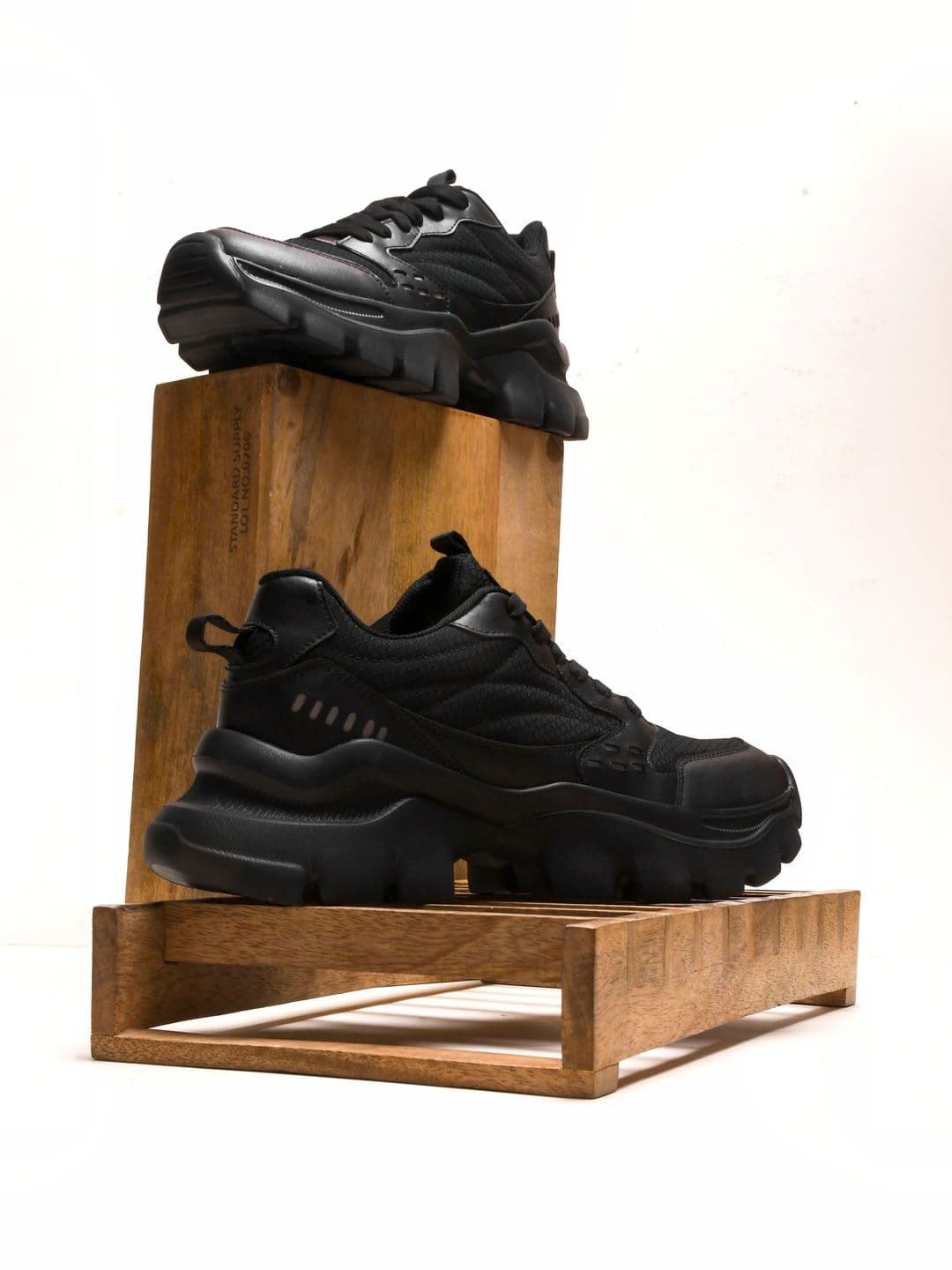 RGY Men Mesh Training or Gym Non-Marking Shoes - view 1