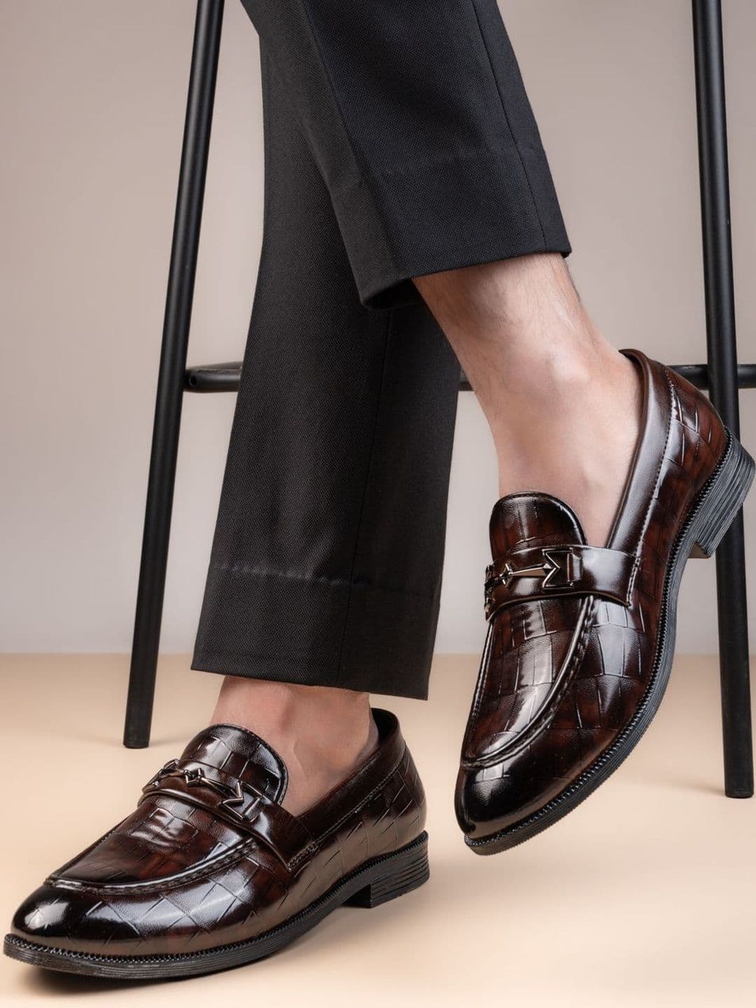 House of Pataudi Men Textured Round Toe Slip-On Loafers - view 1