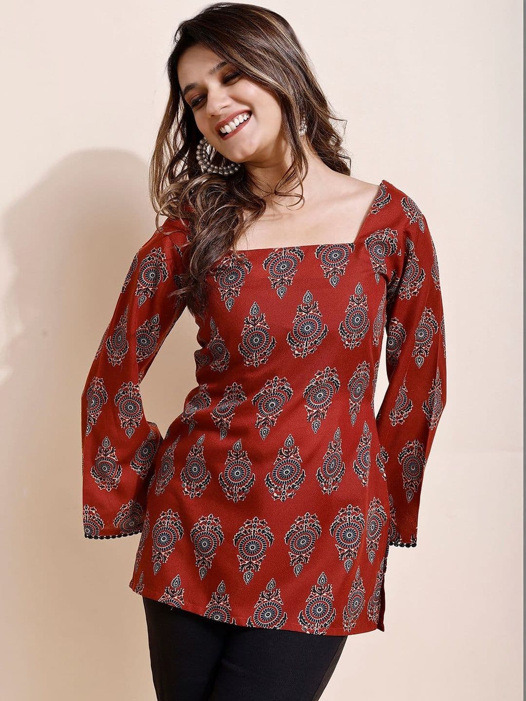 Youthnic Ethnic Motifs Printed Square Neck Kurti - view 1