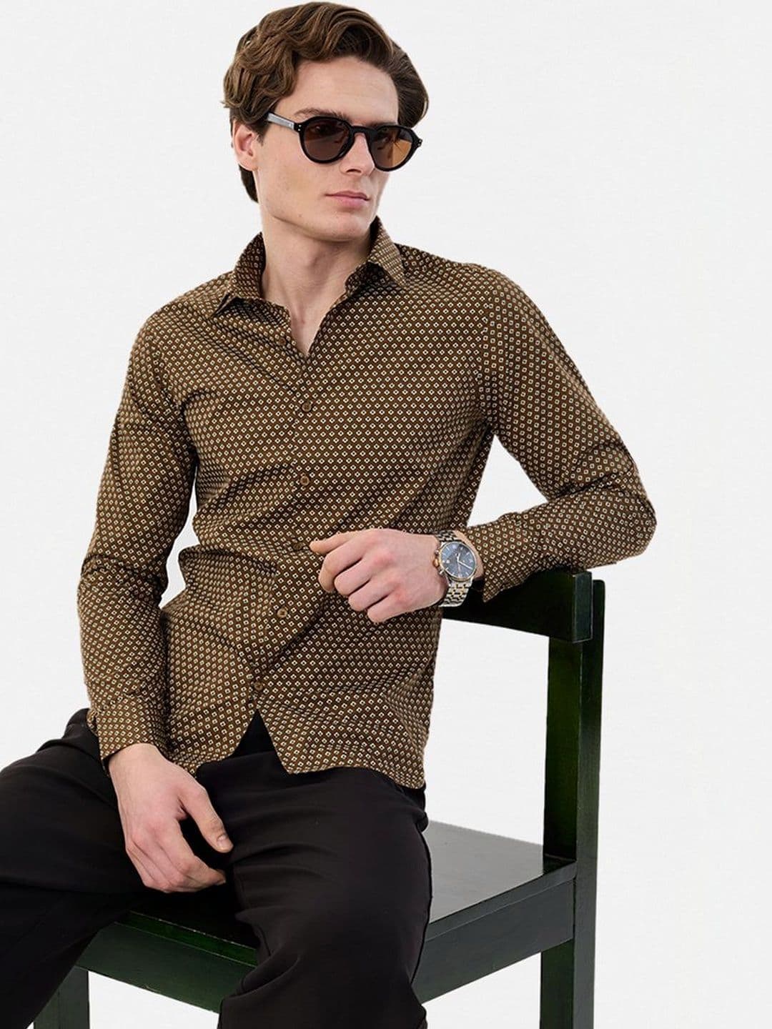 Snitch Micro Checks Cotton Long Sleeves Slim Fit Shirt - view 1