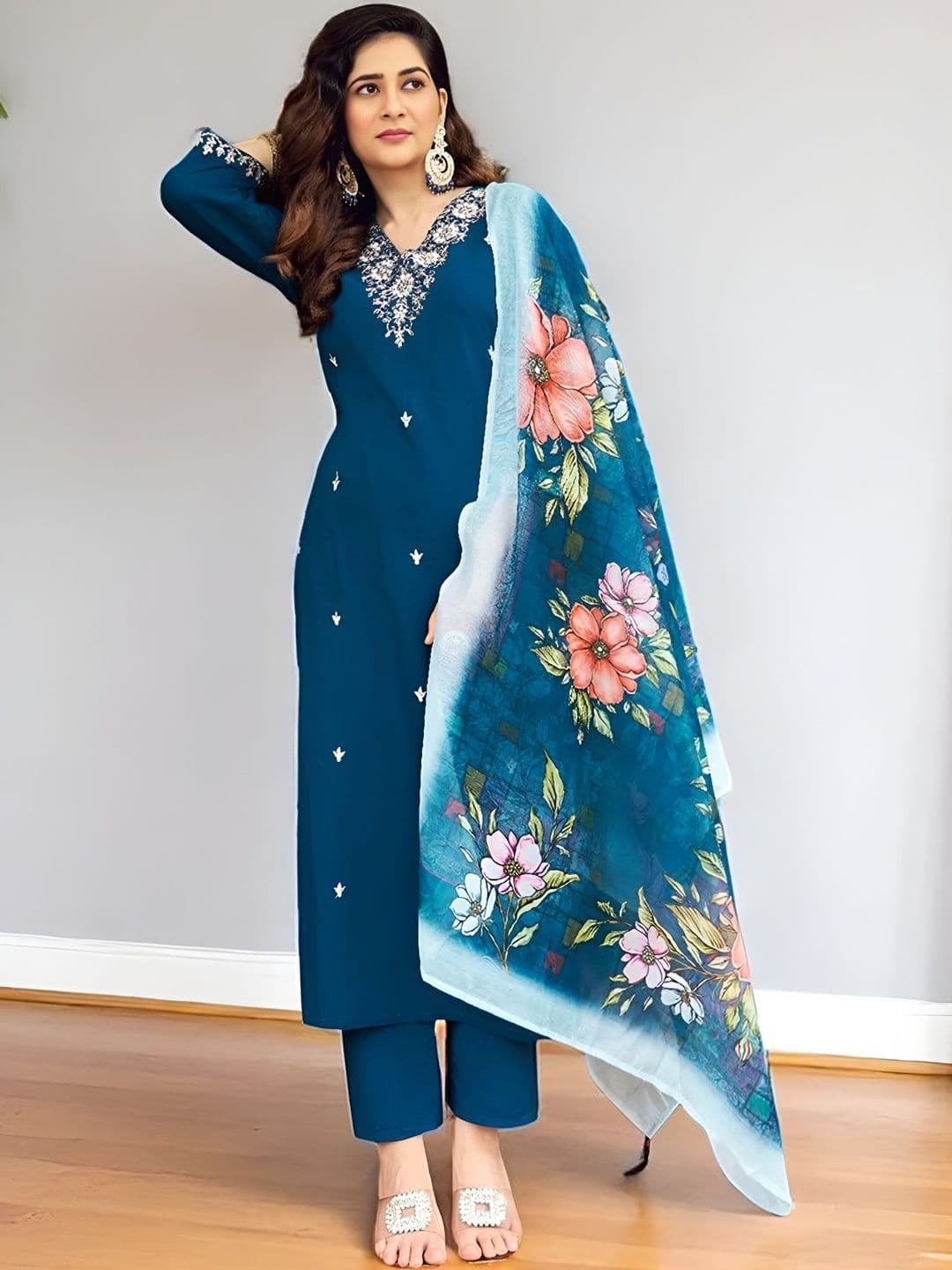 Moda Rapido Women Ethnic Motifs Embroidered Regular Thread Work Kurta with Trousers & With Dupatta - view 1