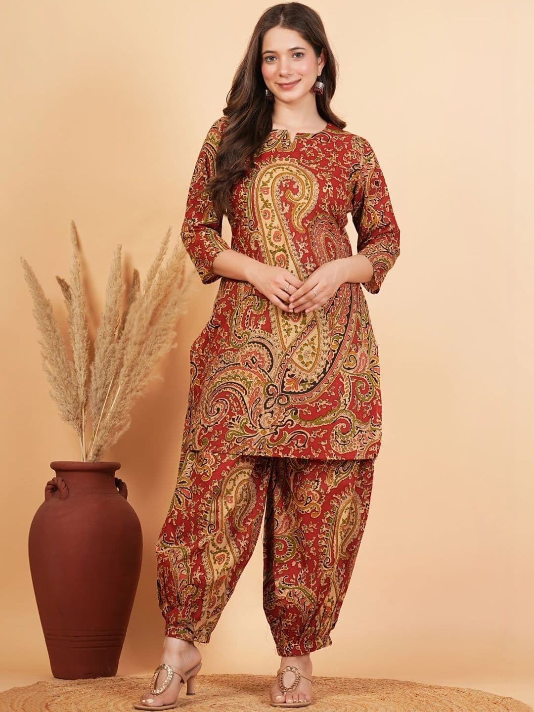 Amayra Women Paisley Printed Regular Pure Cotton Kurta with Patiala - view 1