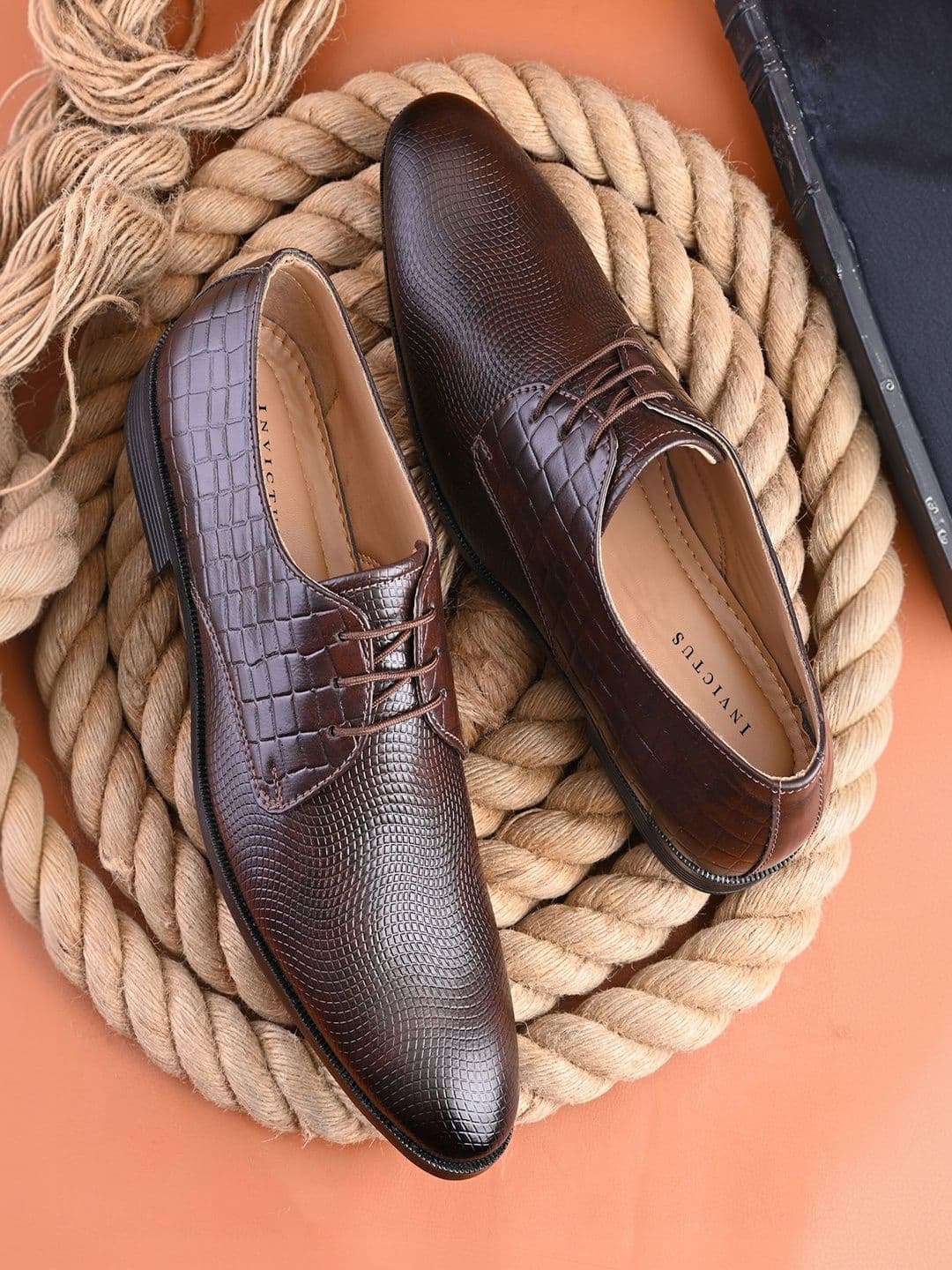 INVICTUS Men Round-Toe Formal Derbys - view 1