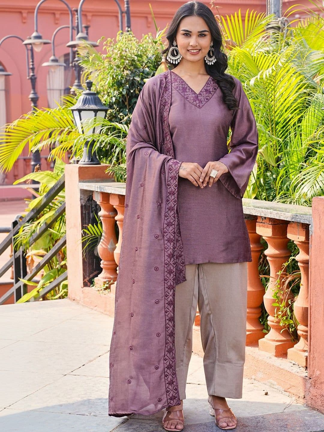 Tikhi Imli Embroidered Silk Blend Farshi Salwar Kurta Set Women - view 1