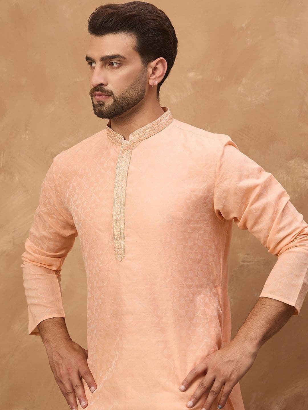Ethnic Bay Men Embroidered Thread Work Kurta - view 1