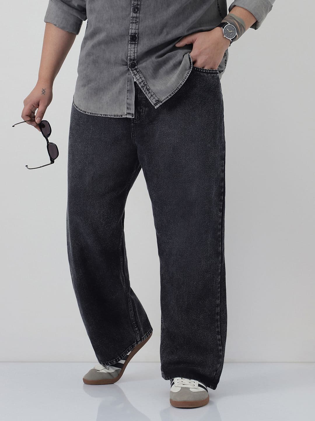 Urbano Plus Men's Loose Baggy Fit Heavy Washed Non-Stretchable Jeans - view 1