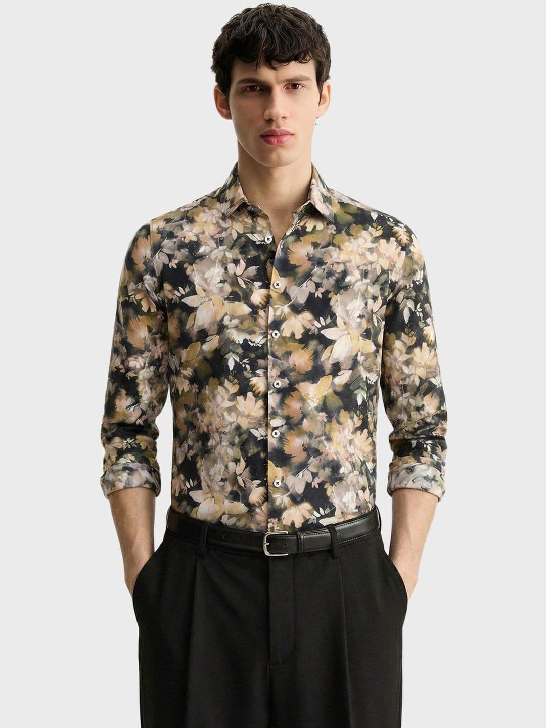 The Indian Garage Co Men Slim Fit Floral Printed Casual Shirt - view 1