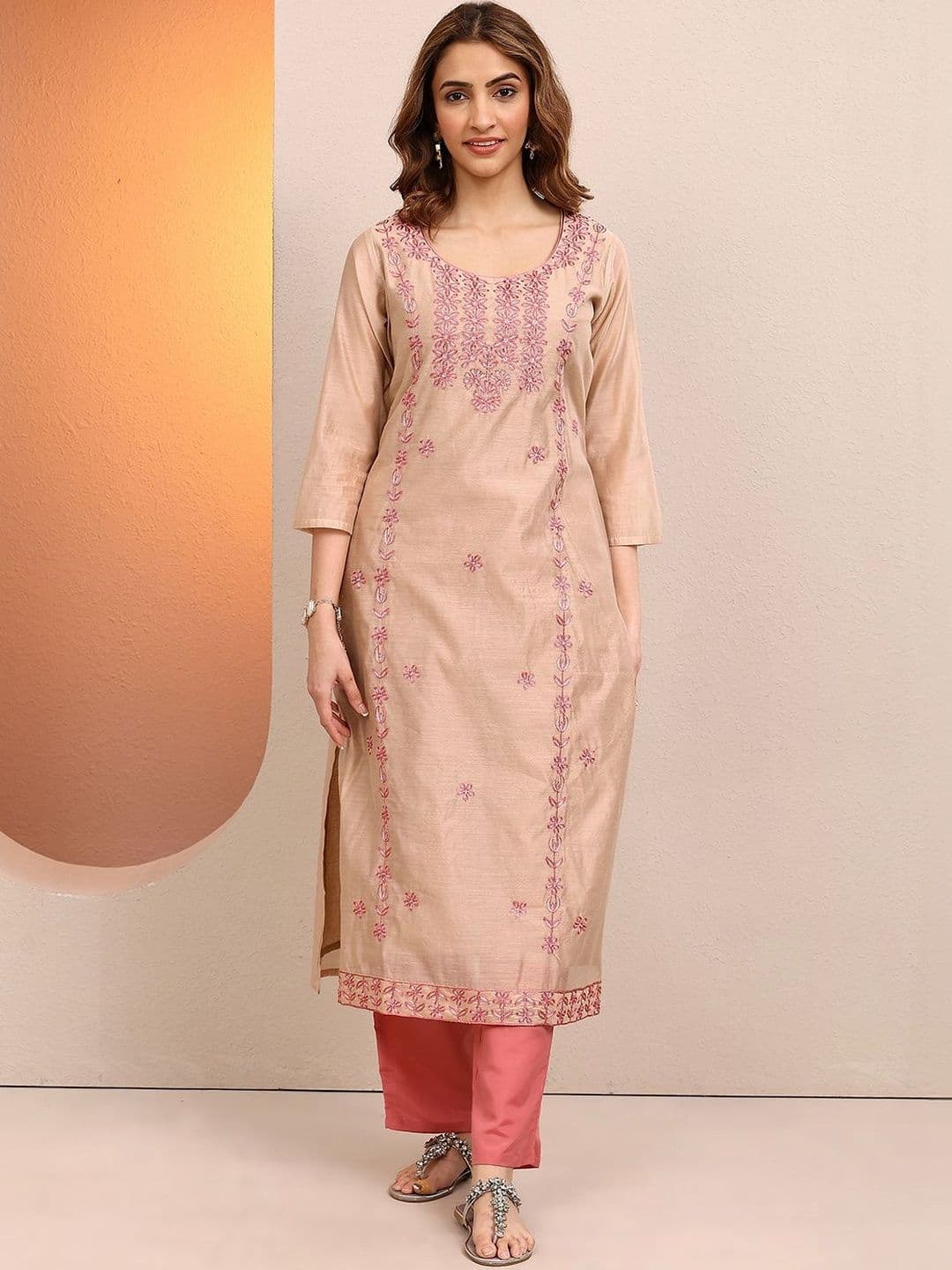 Libas Women Floral Embroidered Thread Work Chanderi Silk Kurta - view 1