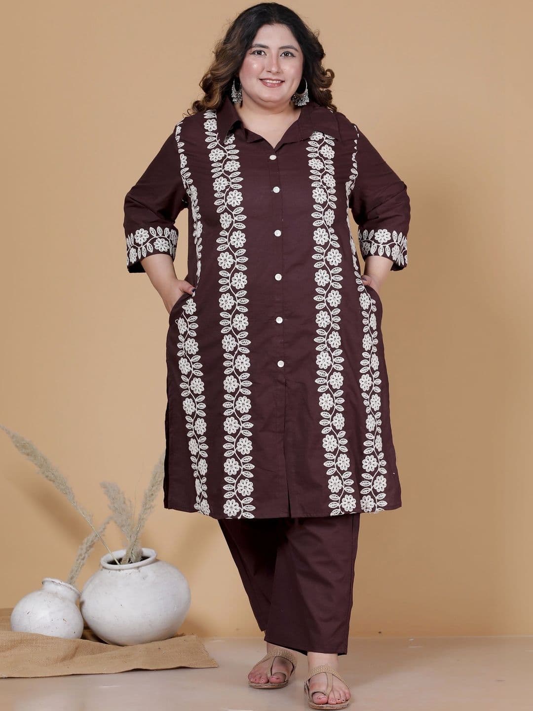 SHRIZA Women Ethnic Motifs Embroidered Regular Thread Work Pure Cotton Kurta with Trousers - view 1