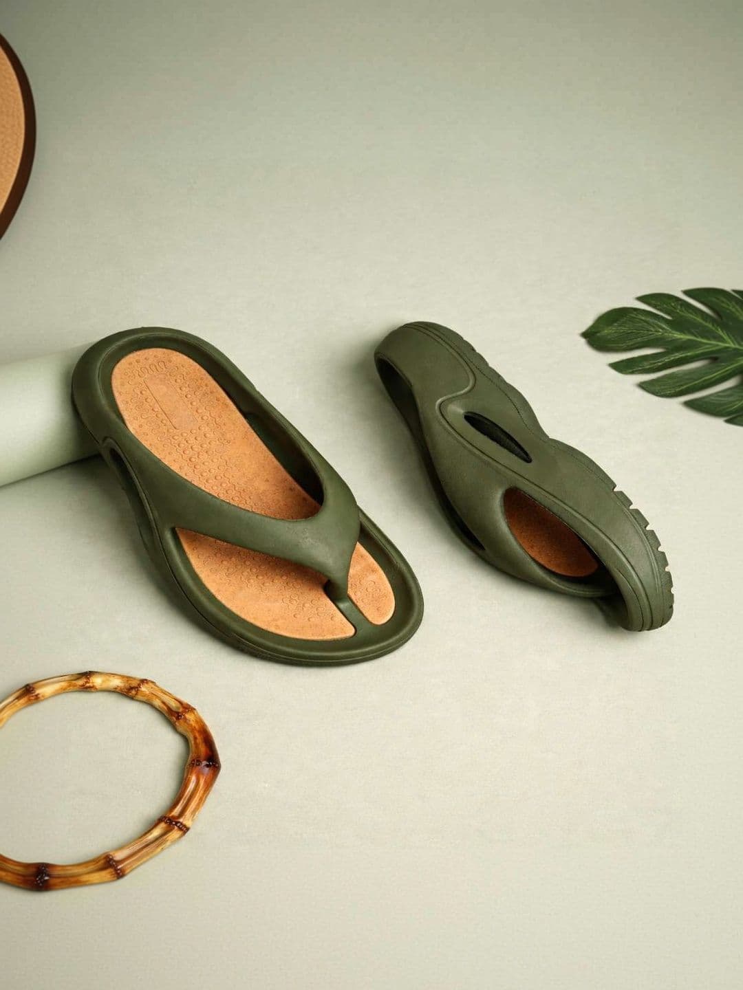 glitchez Men Thong Flip-Flops - view 1