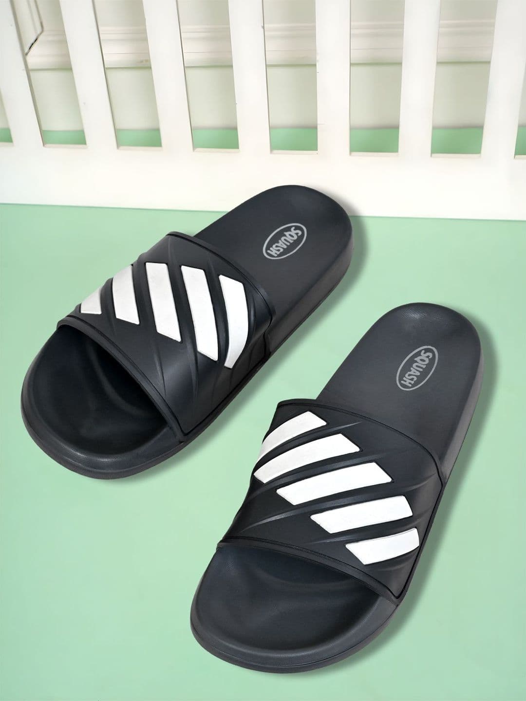 SQUASH Men Colourblocked Sliders - view 1