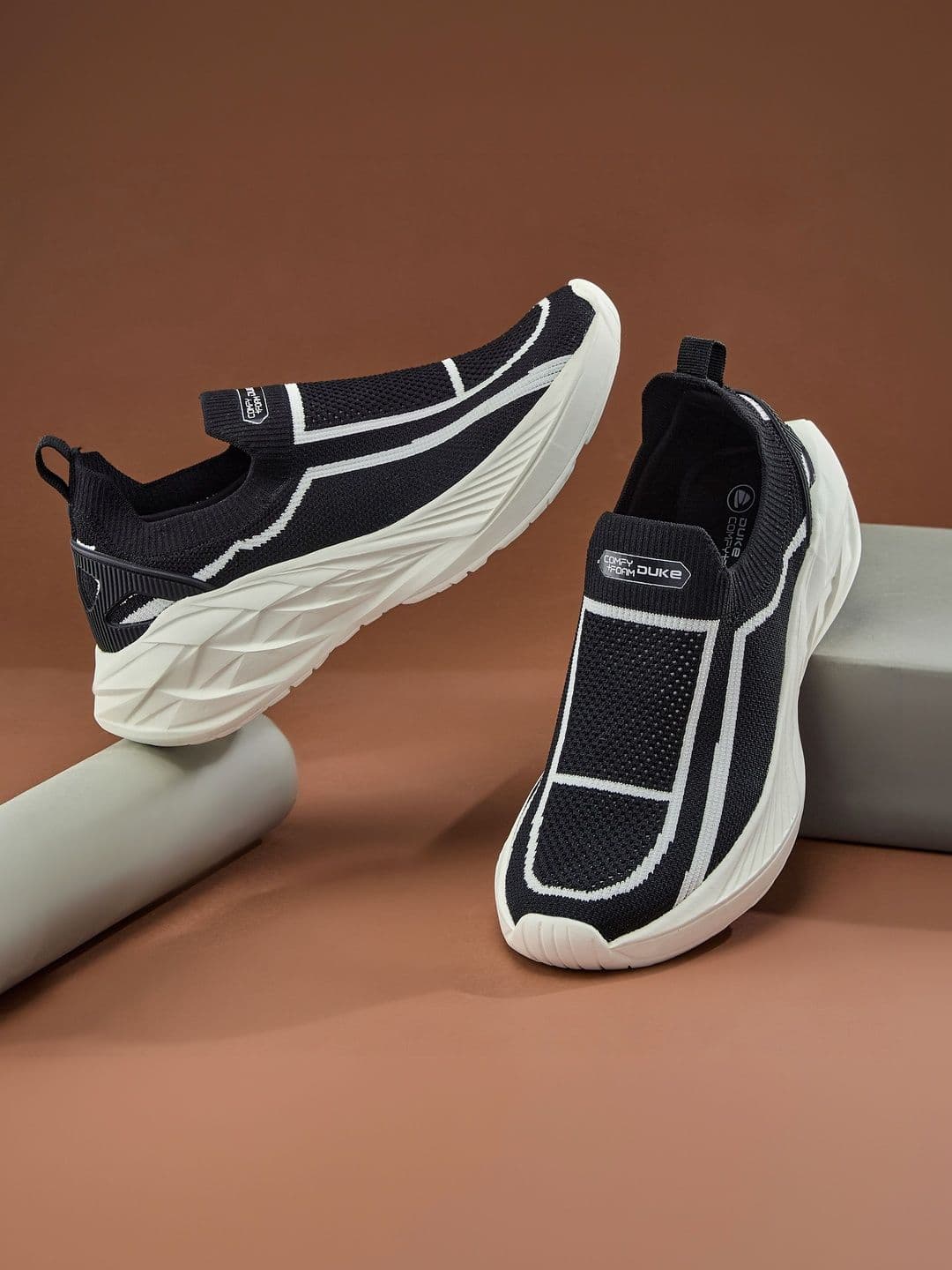Duke Men Textile Running Shoes - view 1