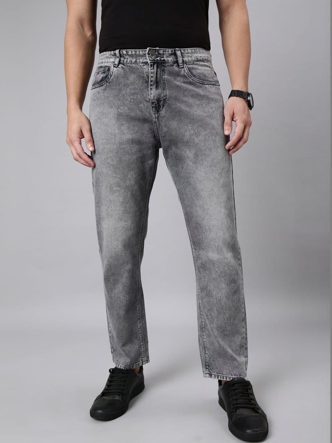 CINOCCI Men Relaxed Fit Mid-Rise Light Fade Stretchable Jeans - view 1