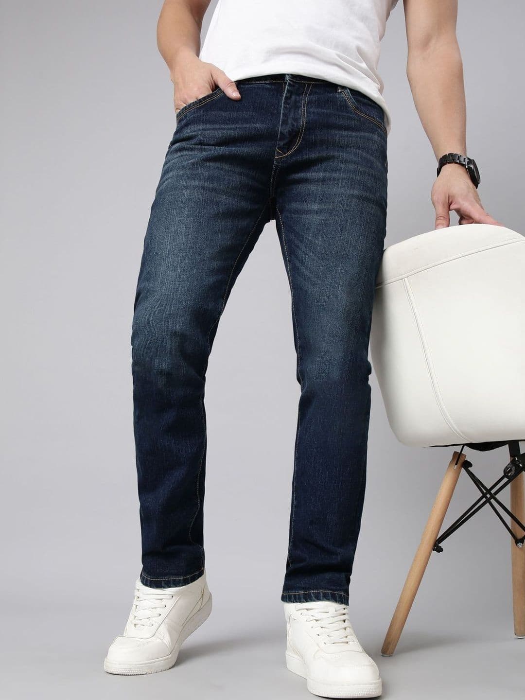 CINOCCI Men Straight Fit Mid-Rise Light Fade Stretchable Jeans - view 1
