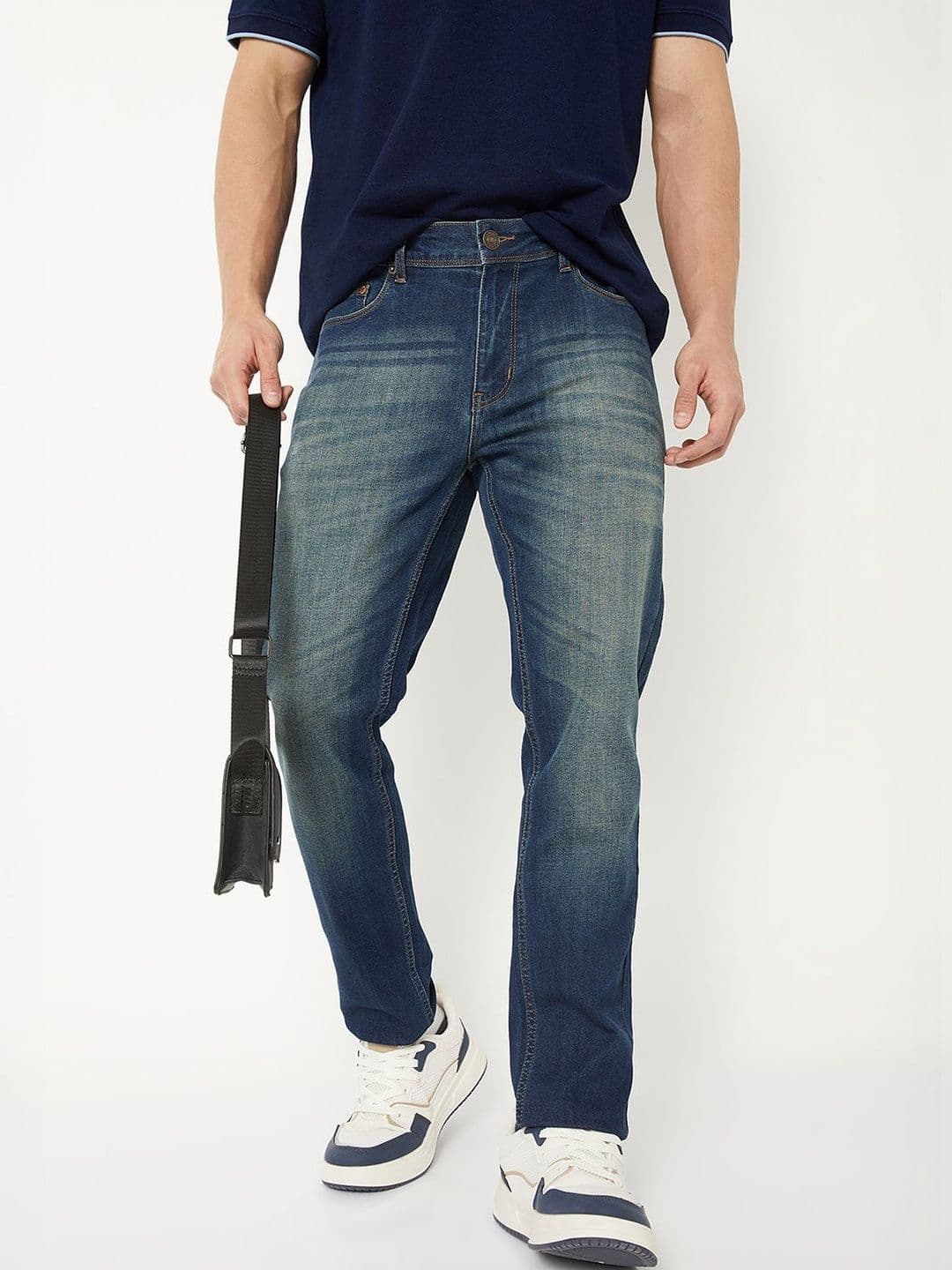 max Men Regular Fit Mid-Rise Light Fade Stretchable Jeans - view 1