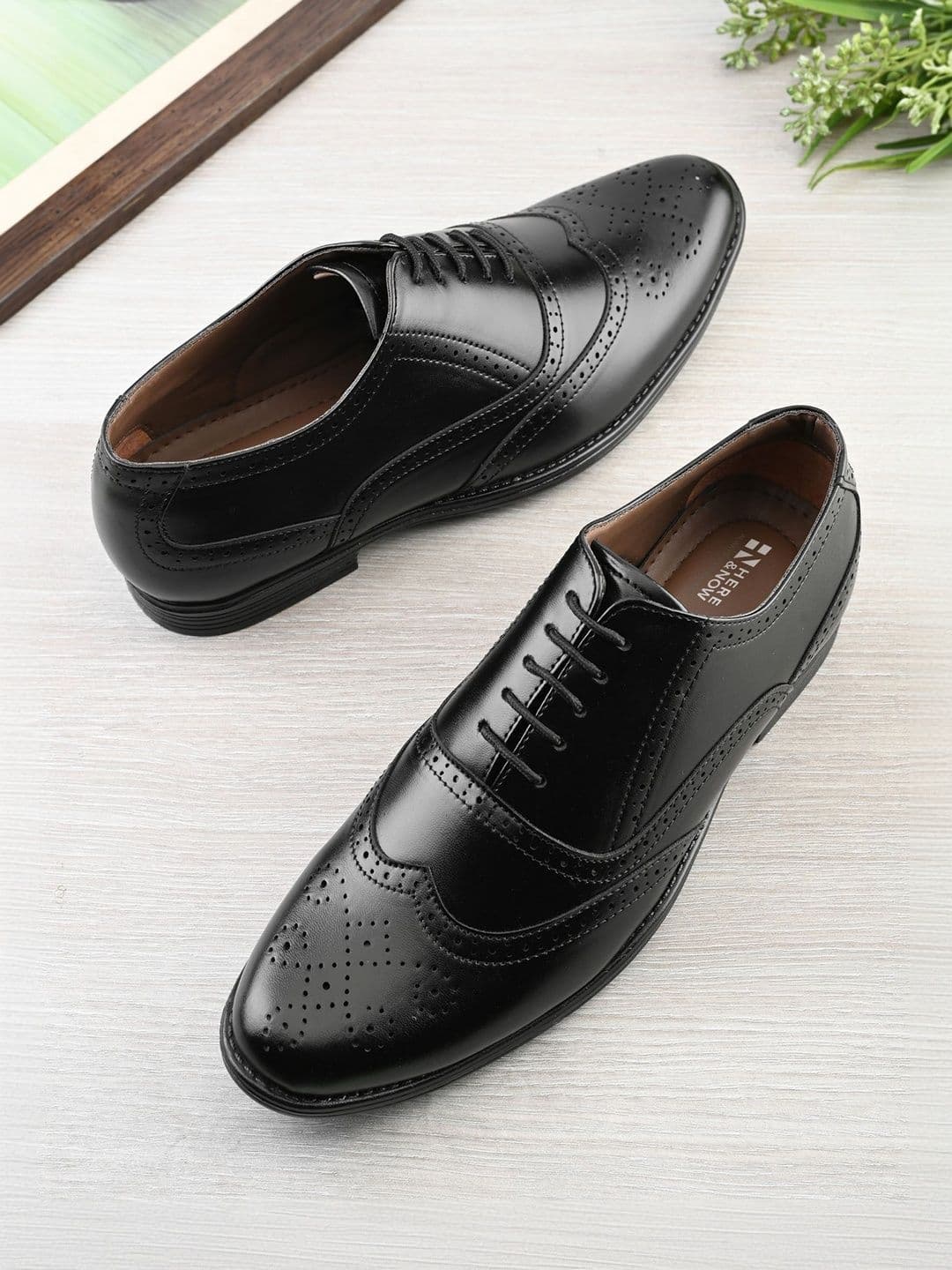 HERE&NOW Men Round Toe Formal Brogues