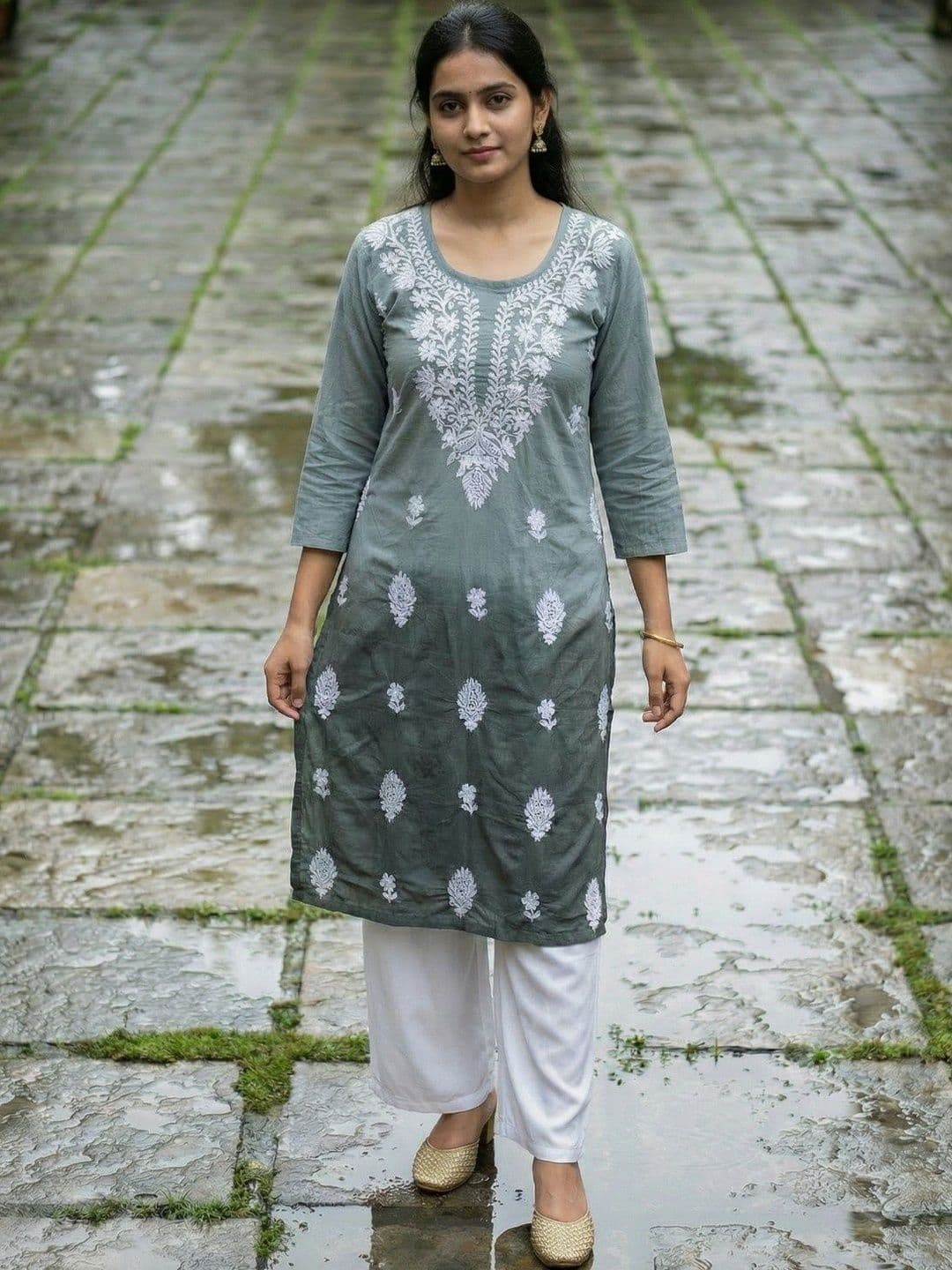 RUDRA LIFESTYLE Women Embroidered Chikankari Chanderi Silk Kurta - view 1