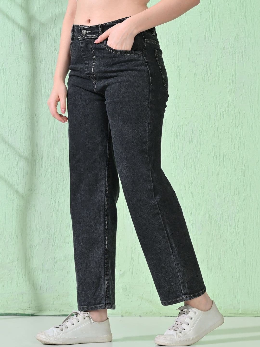 Mast & Harbour Women Classic Relaxed Fit Mid-Rise Light Fade Stretchable Jeans - view 1