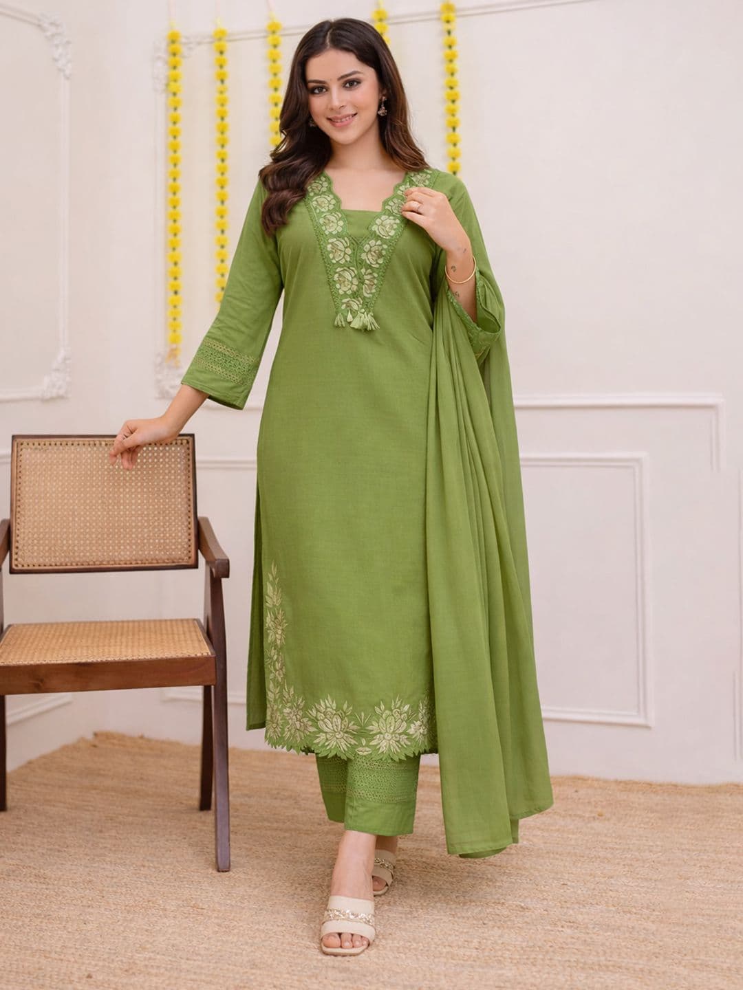 Moda Rapido Women Floral Embroidered Regular Thread Work Kurta with Trousers & With Dupatta - view 1