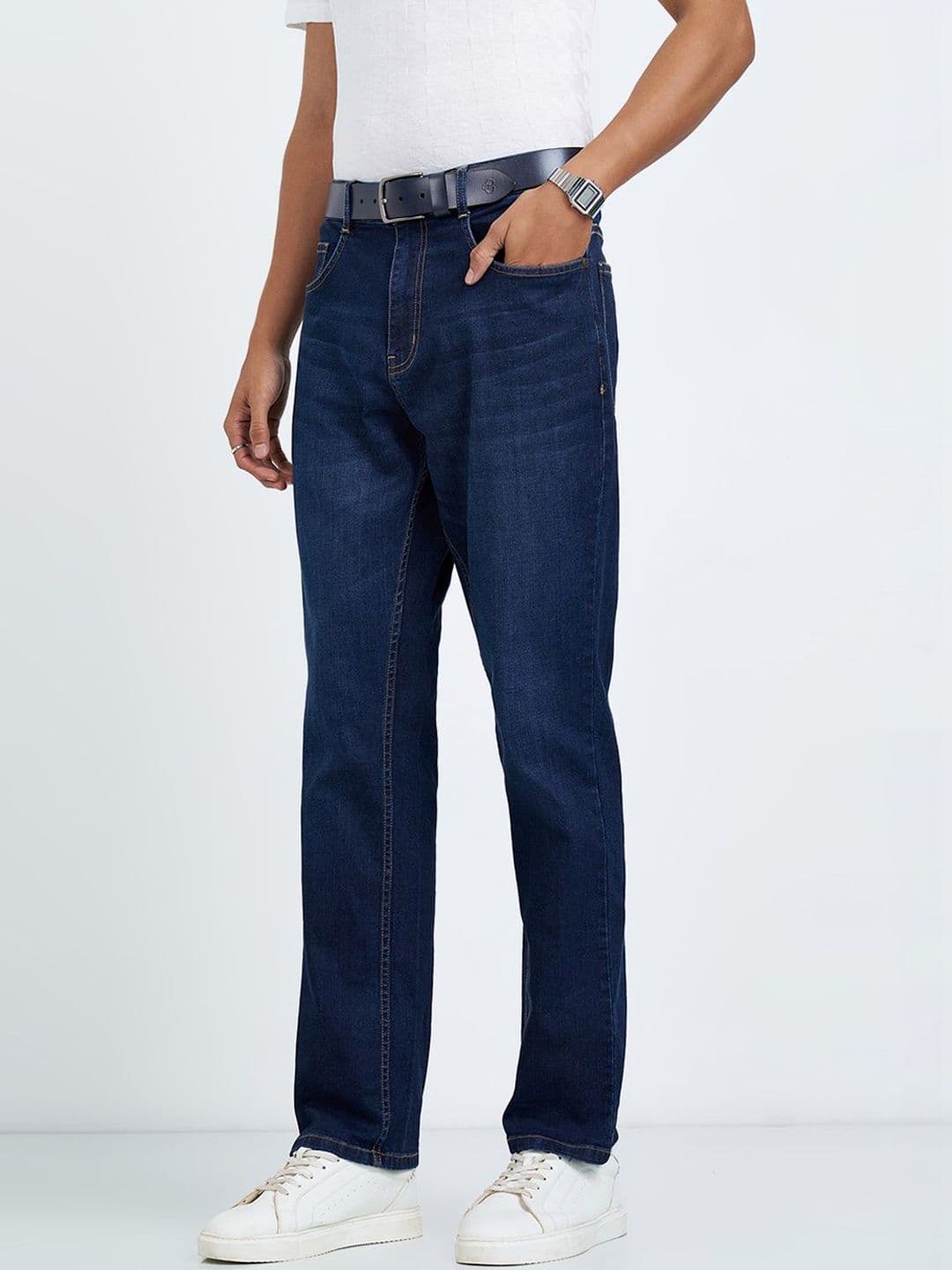 Peregrine by Pantaloons Men Relaxed Fit Mid-Rise Light Fade Jeans - view 1