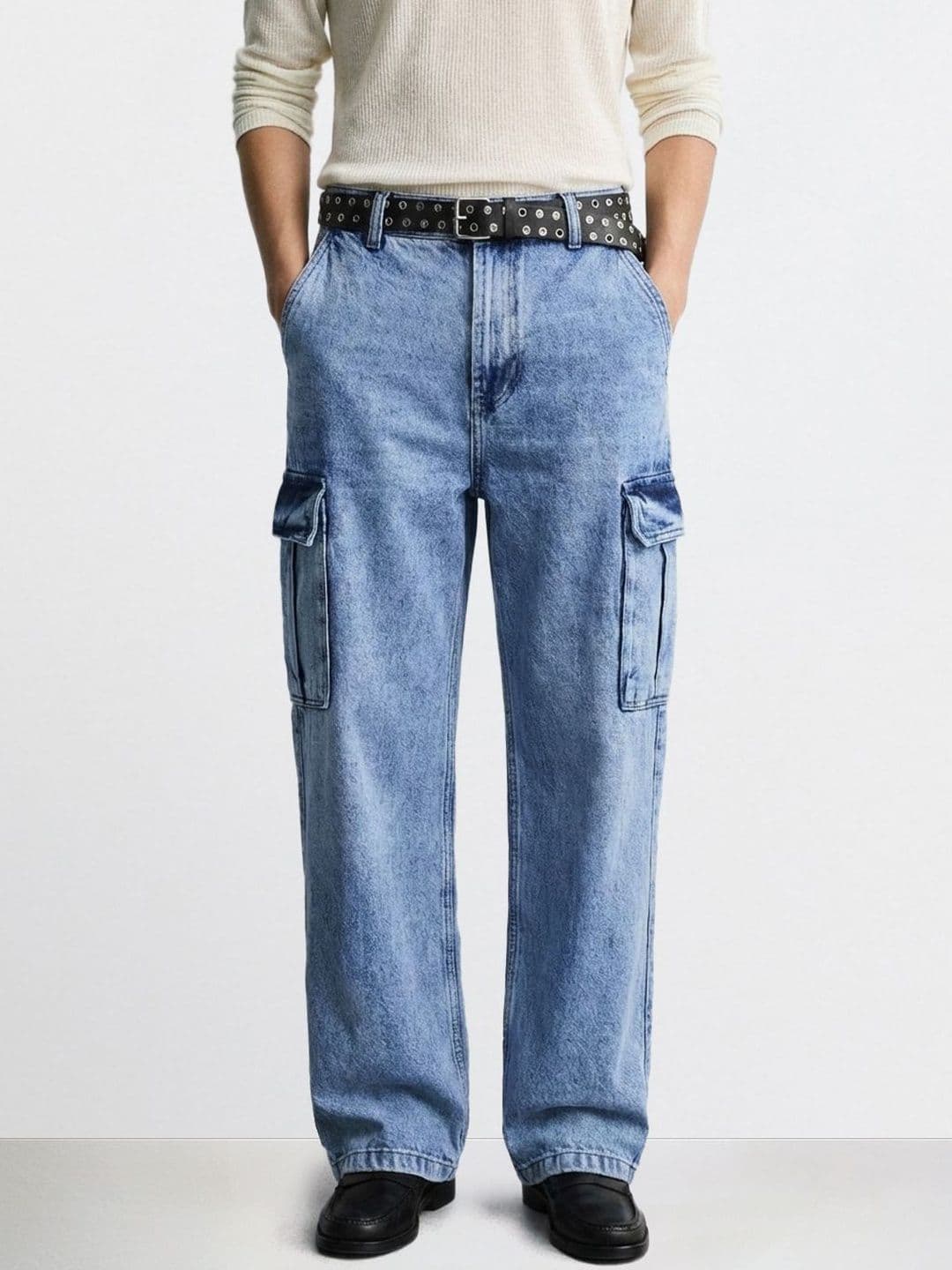 The Indian Garage Co Men Relaxed Fit Mid-Rise Light Fade Jeans - view 1