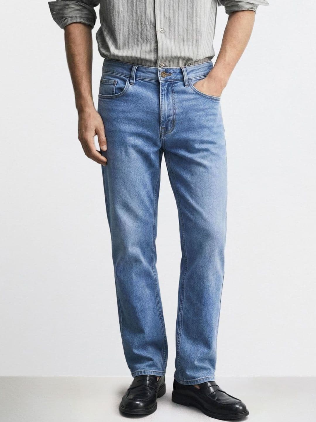 The Indian Garage Co Men Slim Fit Mid-Rise Light Fade Stretchable Jeans - view 1