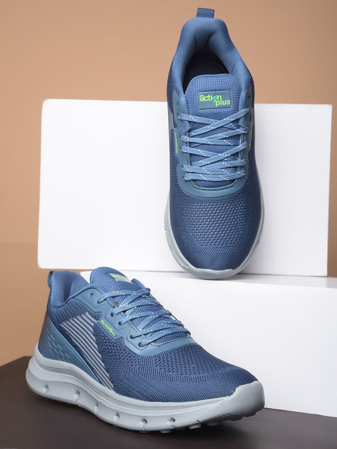 Action Men Mesh Running Non-Marking Shoes - view 1
