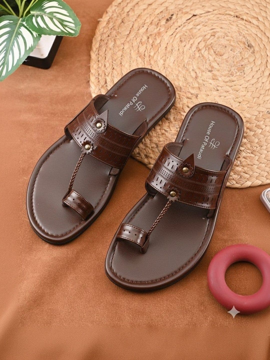 House of Pataudi Men Round Toe Sandals - view 1